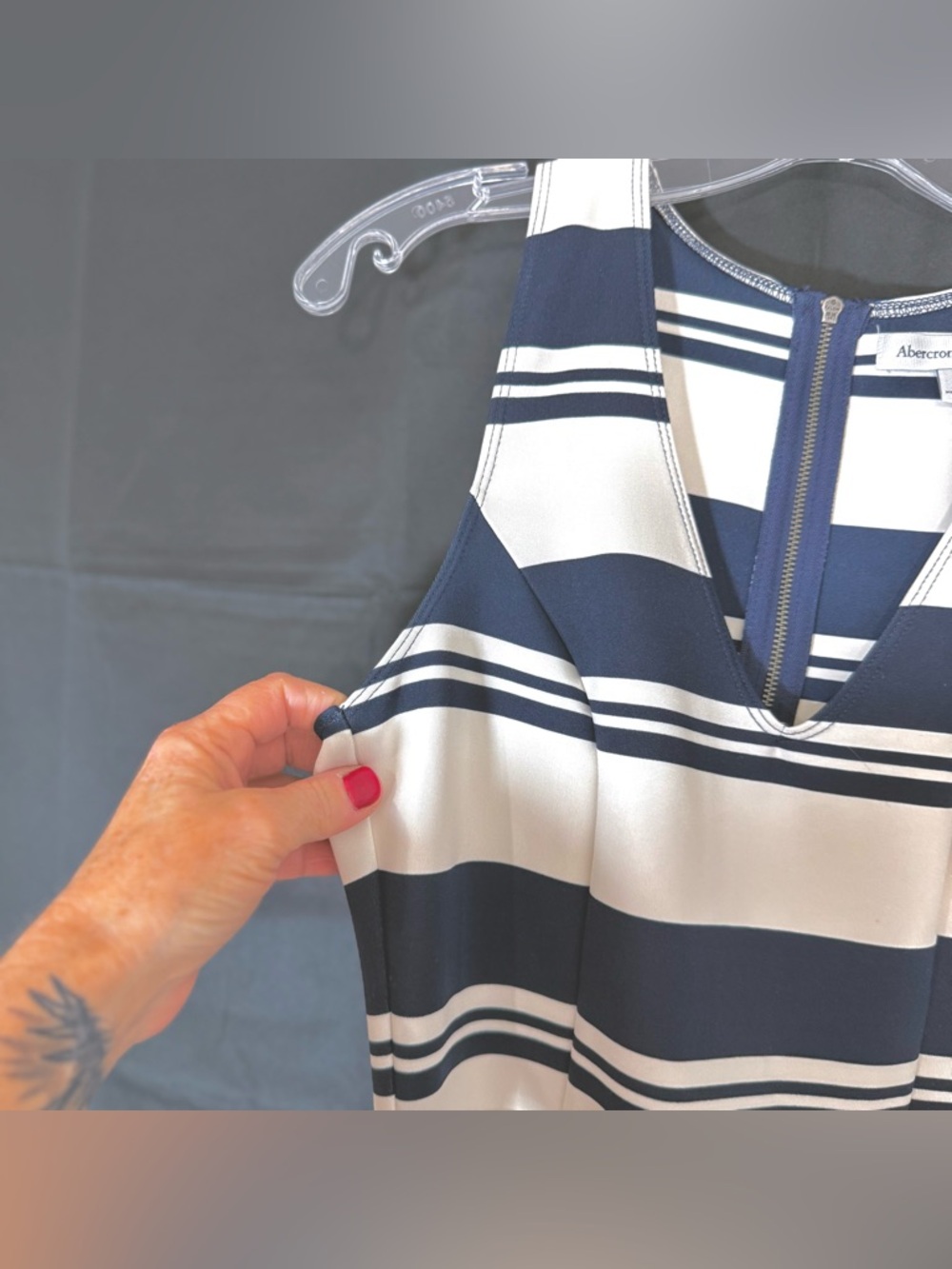 Abercrombie & Fitch Sleeveless V-Neck Striped Mini Skater Dress Size Small - Picture 7 of 15